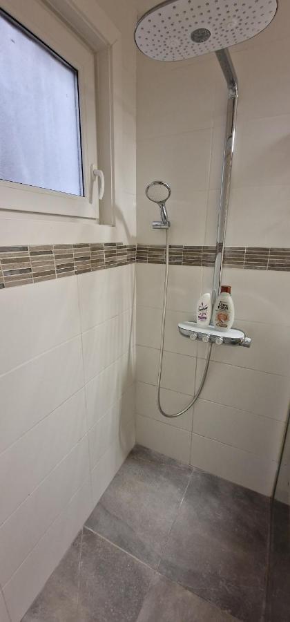 Apartamentos Completo Con Todas Las Comodidades Brussels Luaran gambar